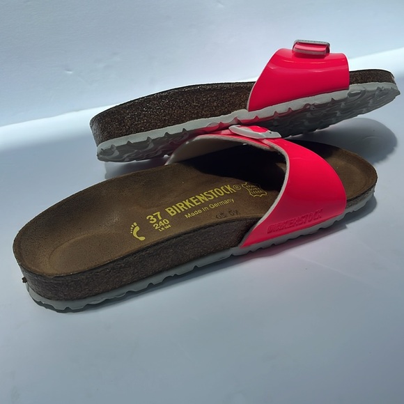 Birkenstock Pink Sandals: S-6/6.5 - Picture 2 of 10